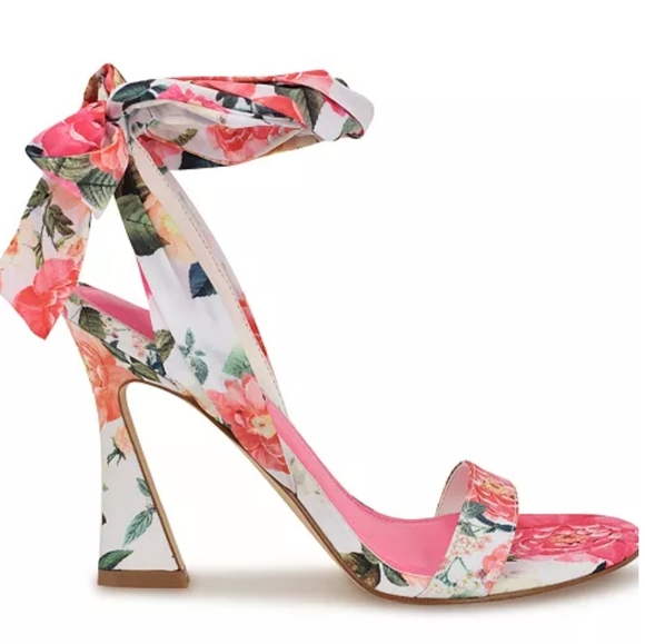 Nine West Women's Floral Pink Heels - Picture 3 of 3